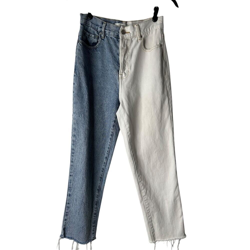 PacSun Jeans Womens Size 26 Two Toned High Rise Straight Button Fly Undone‎ Hem